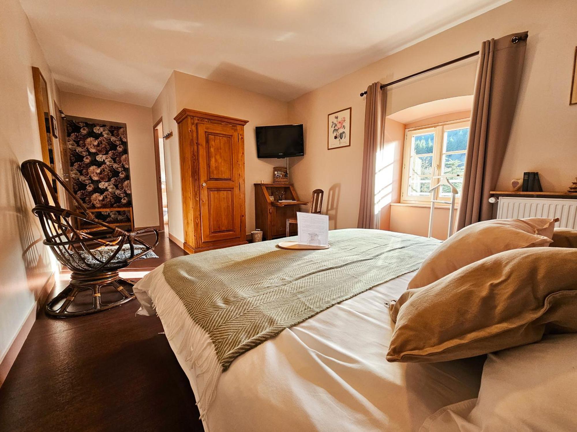 Auberge De Chanteuges Bagian luar foto