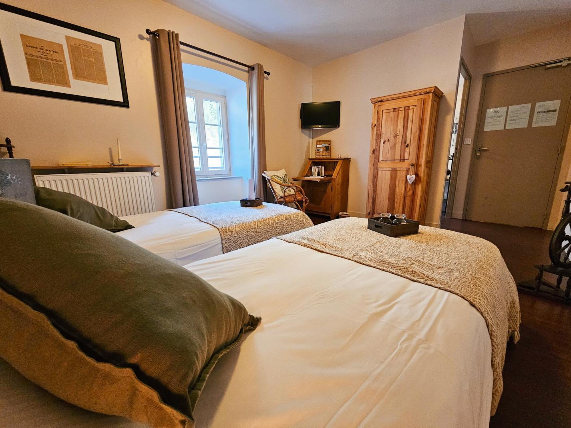 Auberge De Chanteuges Bagian luar foto
